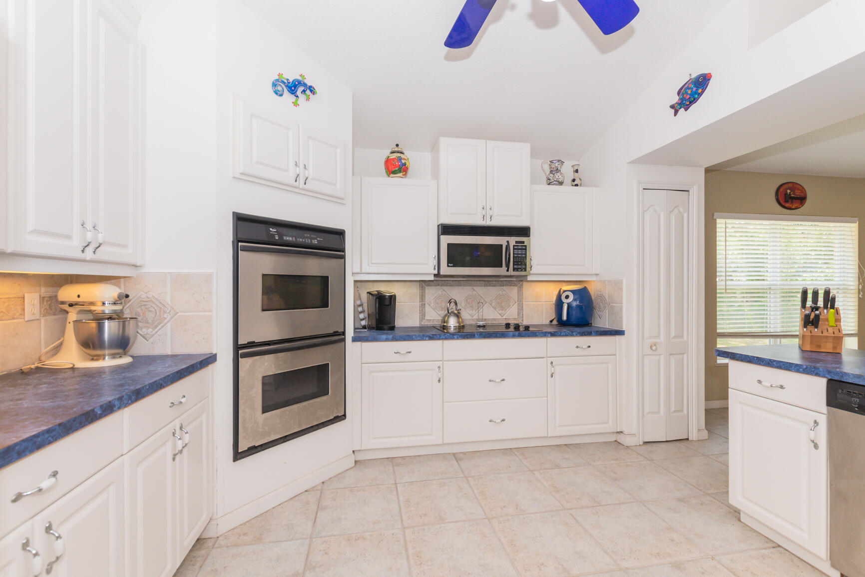2681 Coolidge Road Fort Pierce, FL 34945 - Photo 12 of 47 kitchen