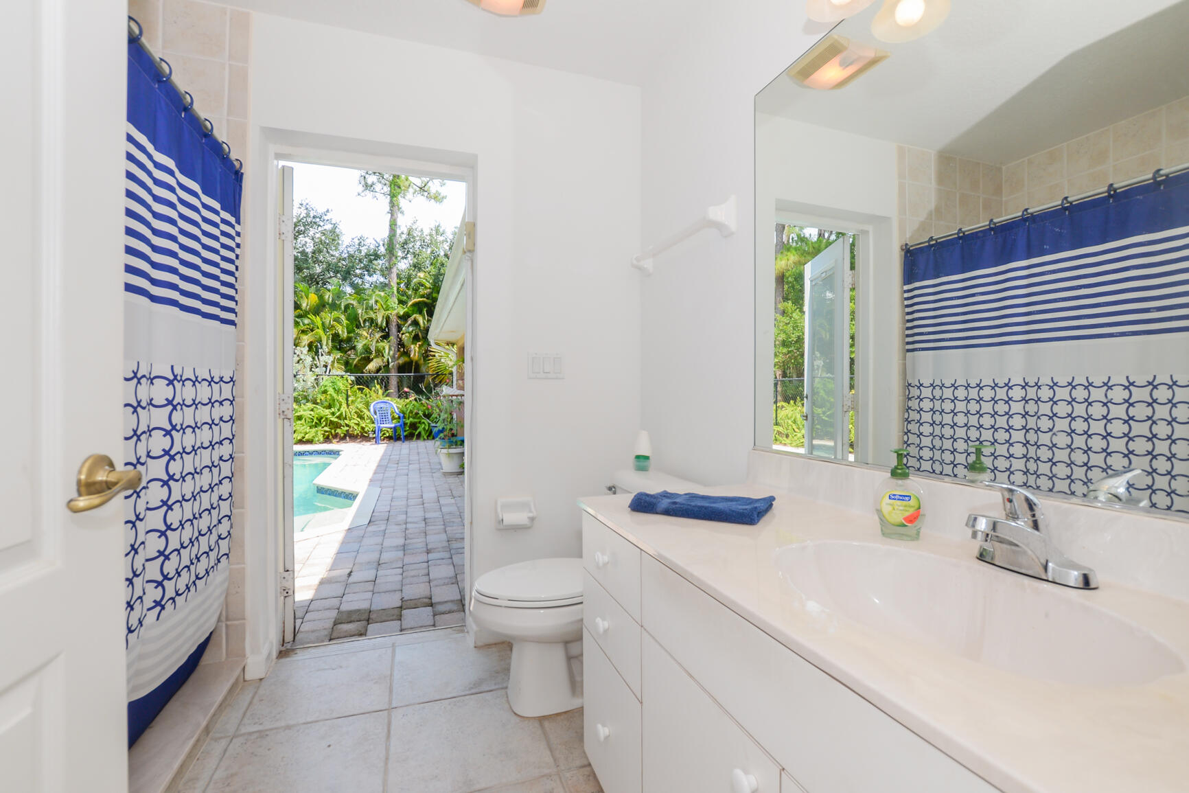 2681 Coolidge Road Fort Pierce, FL 34945 - Photo 20 of 47 2nd/cabana bath