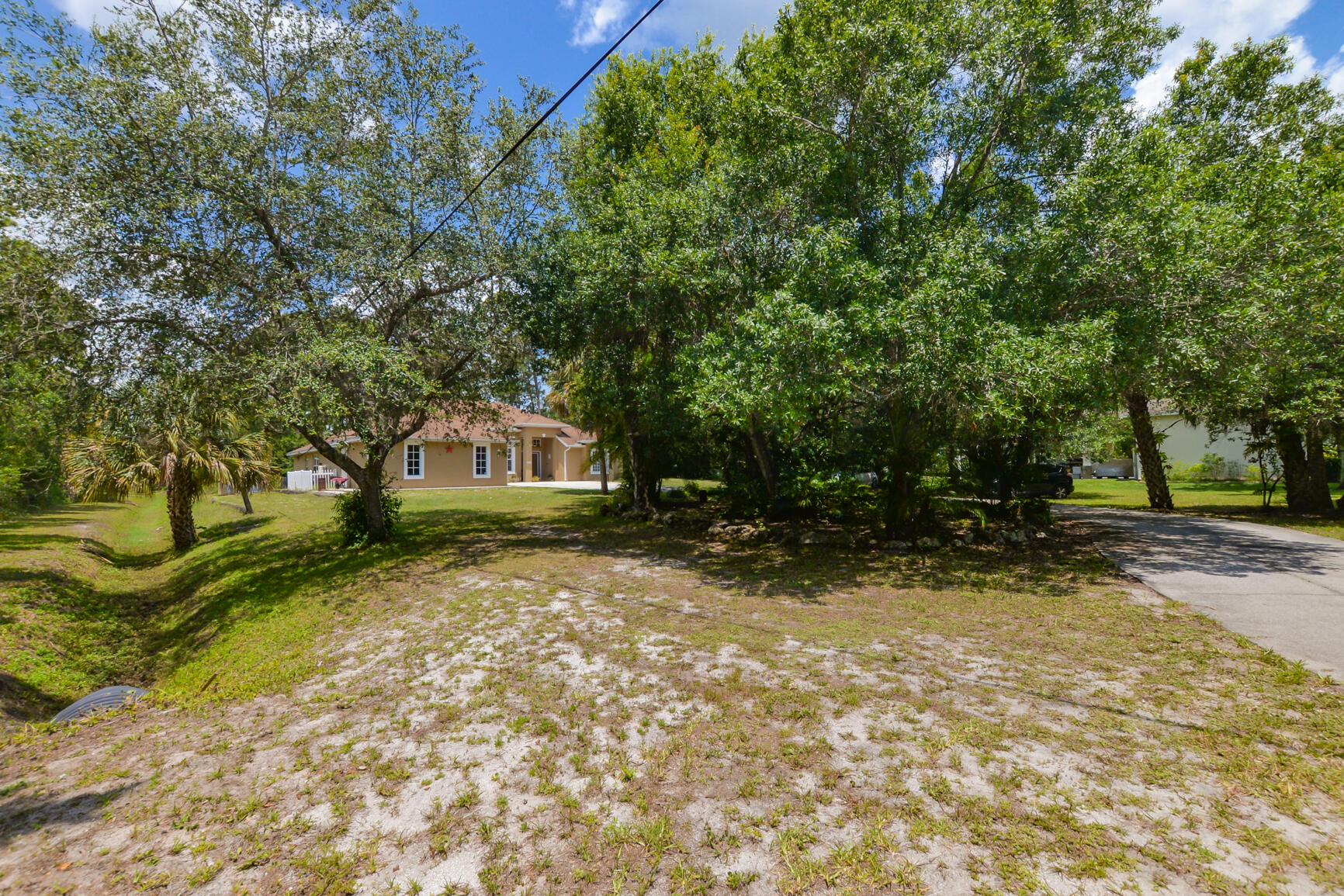 2681 Coolidge Road Fort Pierce, FL 34945 - Photo 3 of 47 left of entry