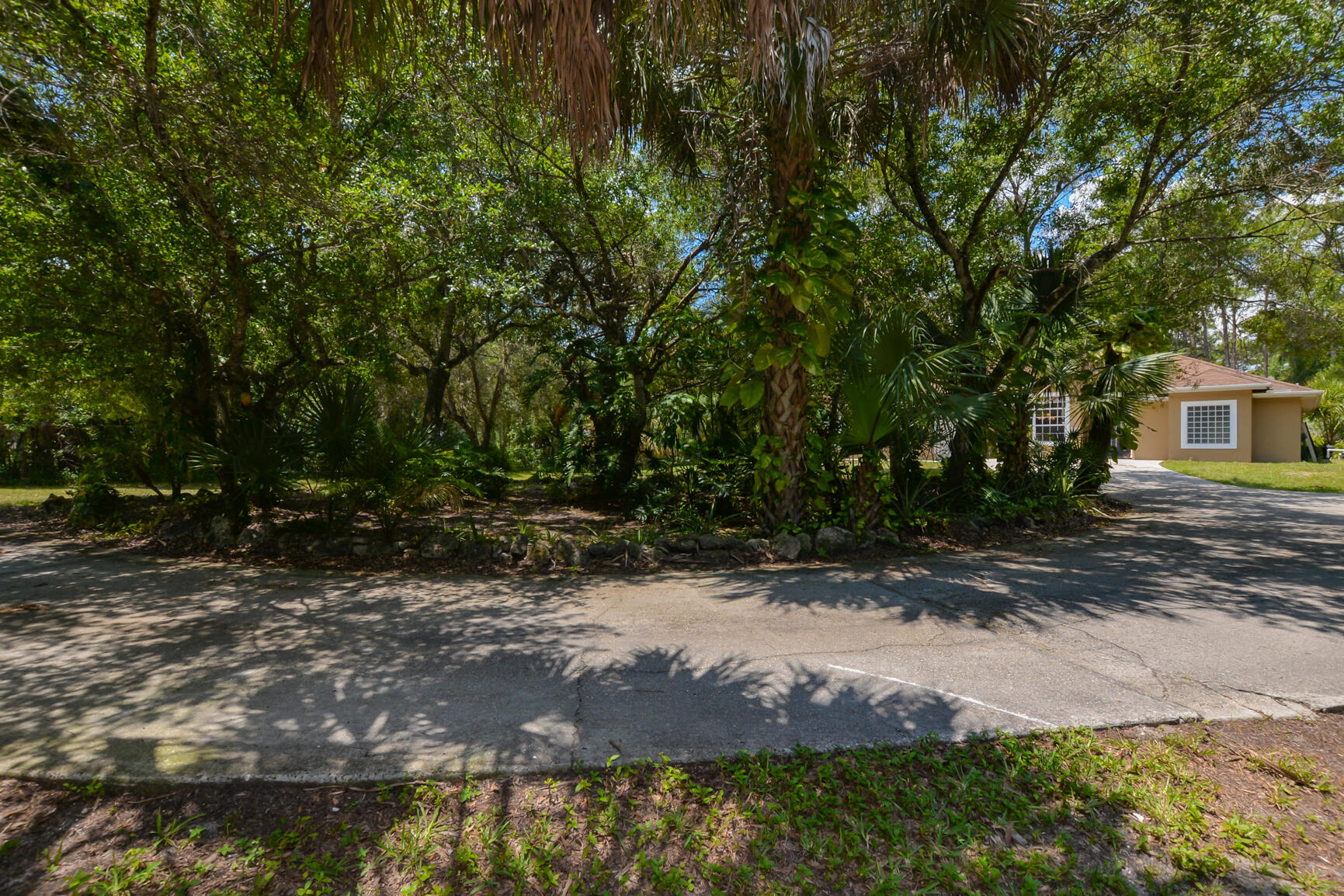 2681 Coolidge Road Fort Pierce, FL 34945 - Photo 4 of 47 driveway