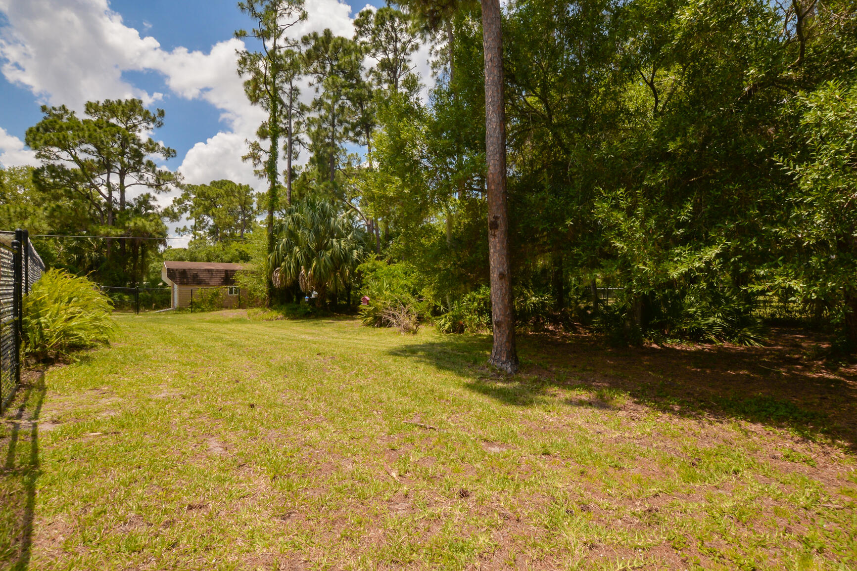 2681 Coolidge Road Fort Pierce, FL 34945 - Photo 43 of 47 backyard