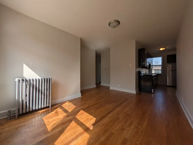 $1,695 | 1540 North Kedzie Avenue, Unit 1M, Chicago, IL 60651