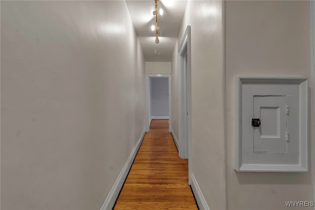 337 Parkside Avenue Buffalo, NY 14214 - Photo 18 of 50