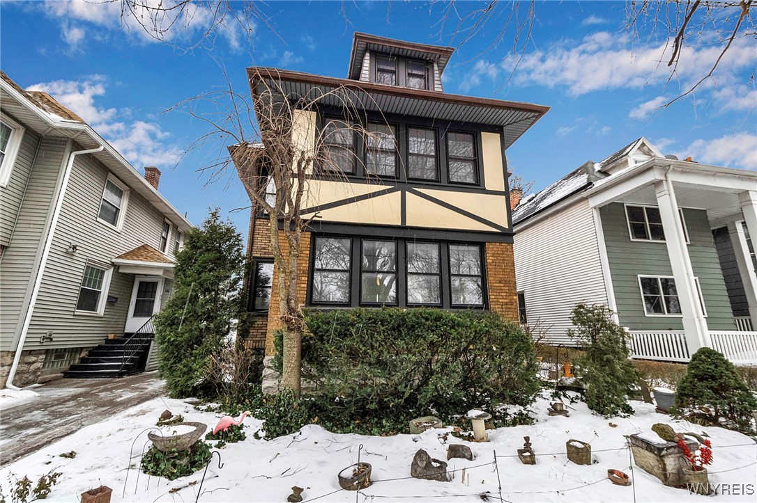337 Parkside Avenue Buffalo, NY 14214 - Photo 2 of 50