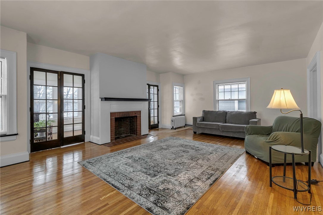 337 Parkside Avenue Buffalo, NY 14214 - Photo 5 of 50