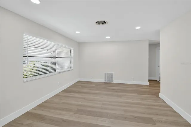 $3,300 | 4573 20th Avenue North, St. Petersburg, FL 33713