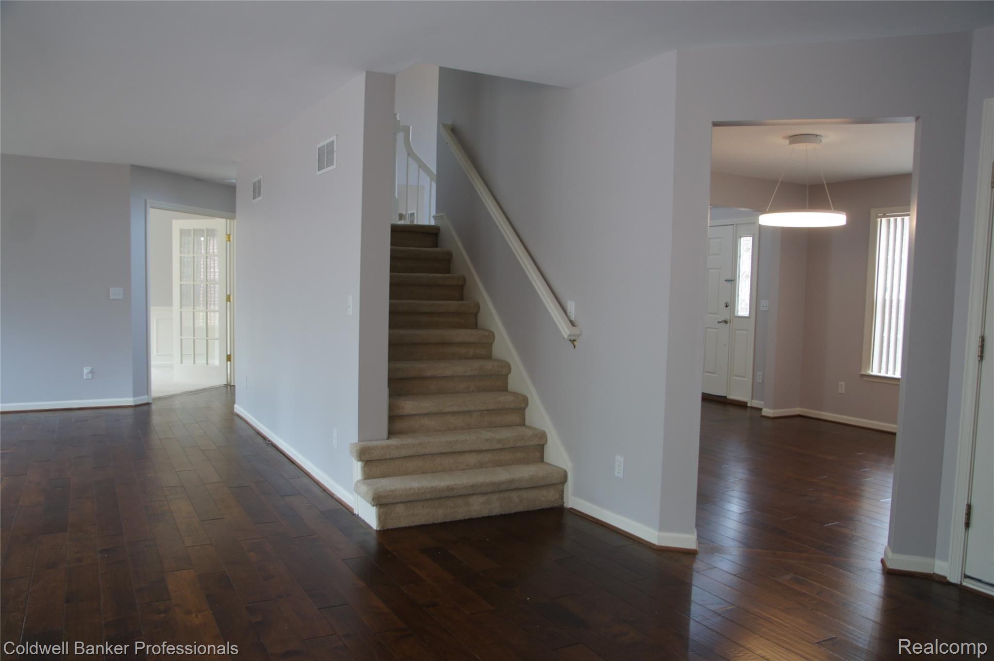 46 Waltonshire Court Rochester, MI 48309 - Photo 6 of 42 DSC01715.JPG