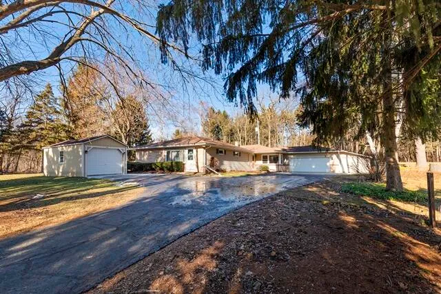 $379,900 | N7543 State Park Drive, Whitewater, WI 53190