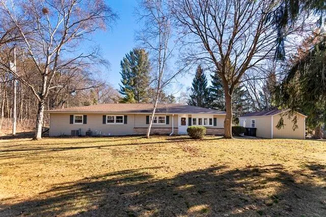 $379,900 | N7543 State Park Drive, Whitewater, WI 53190