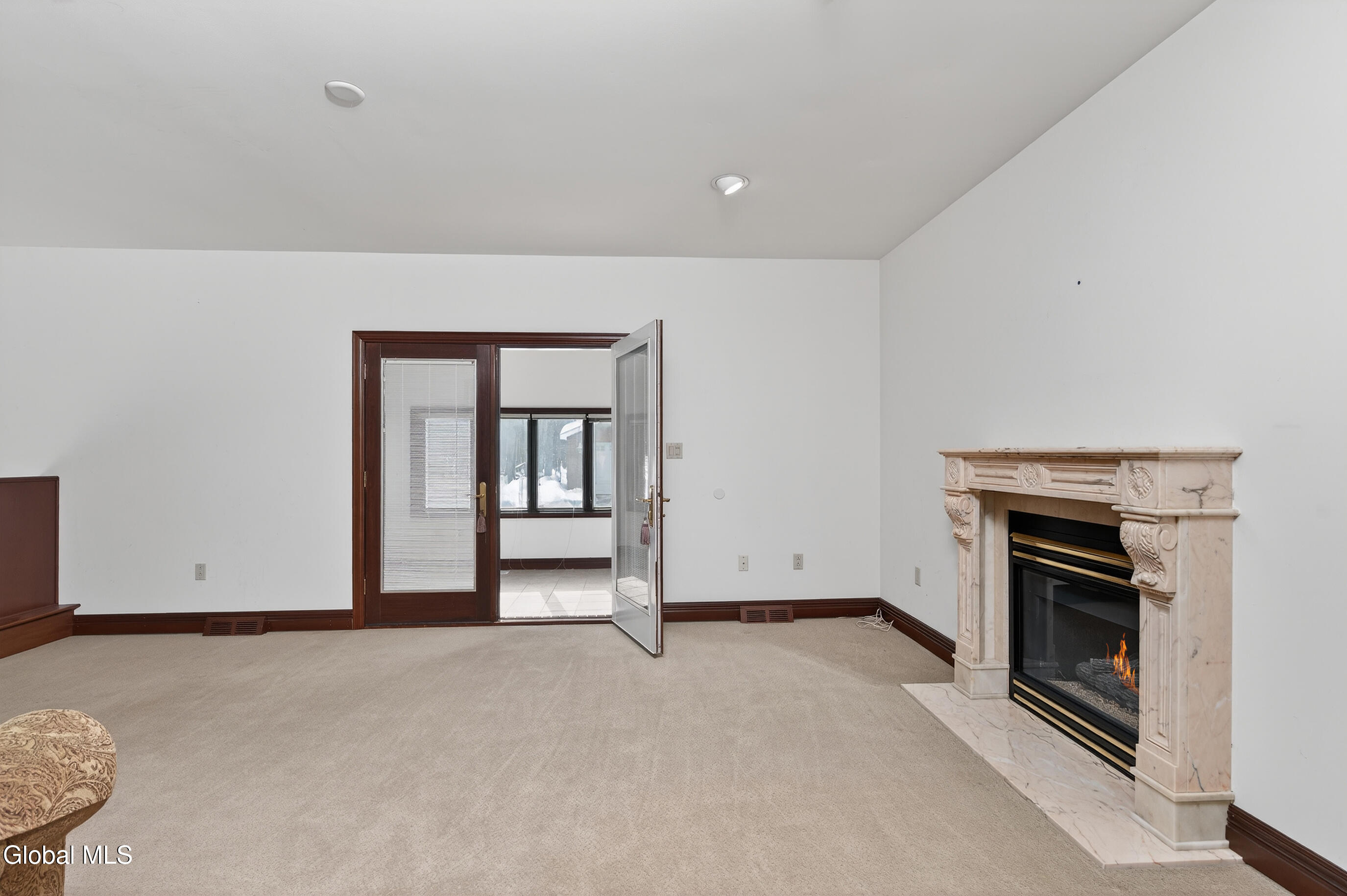 8 Malden Lane Bethlehem, NY 12054 - Photo 14 of 80 045-8-Maiden-Ln_delmar-NY-12054