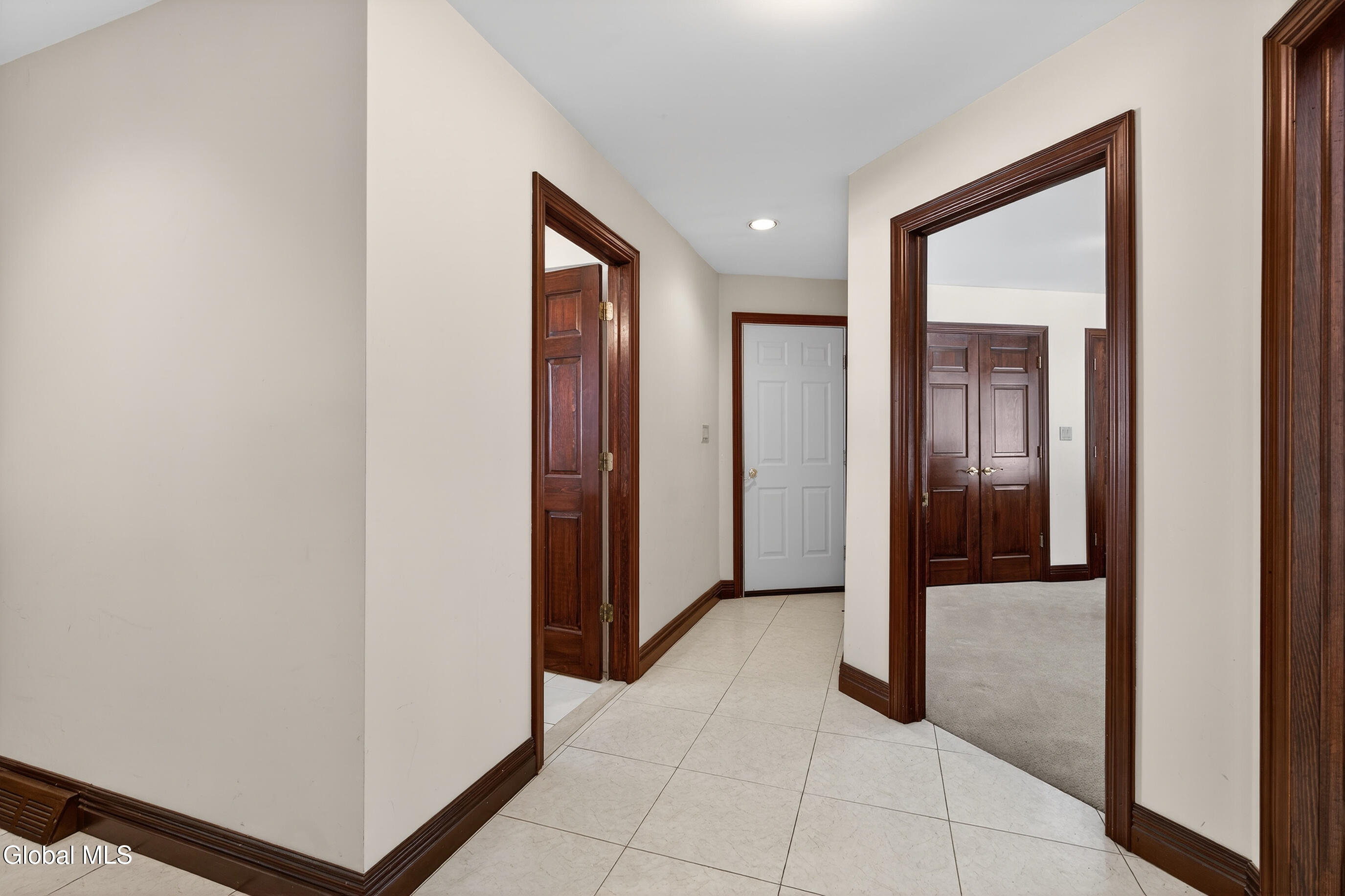 8 Malden Lane Bethlehem, NY 12054 - Photo 32 of 80 069-8-Maiden-Ln_delmar-NY-12054