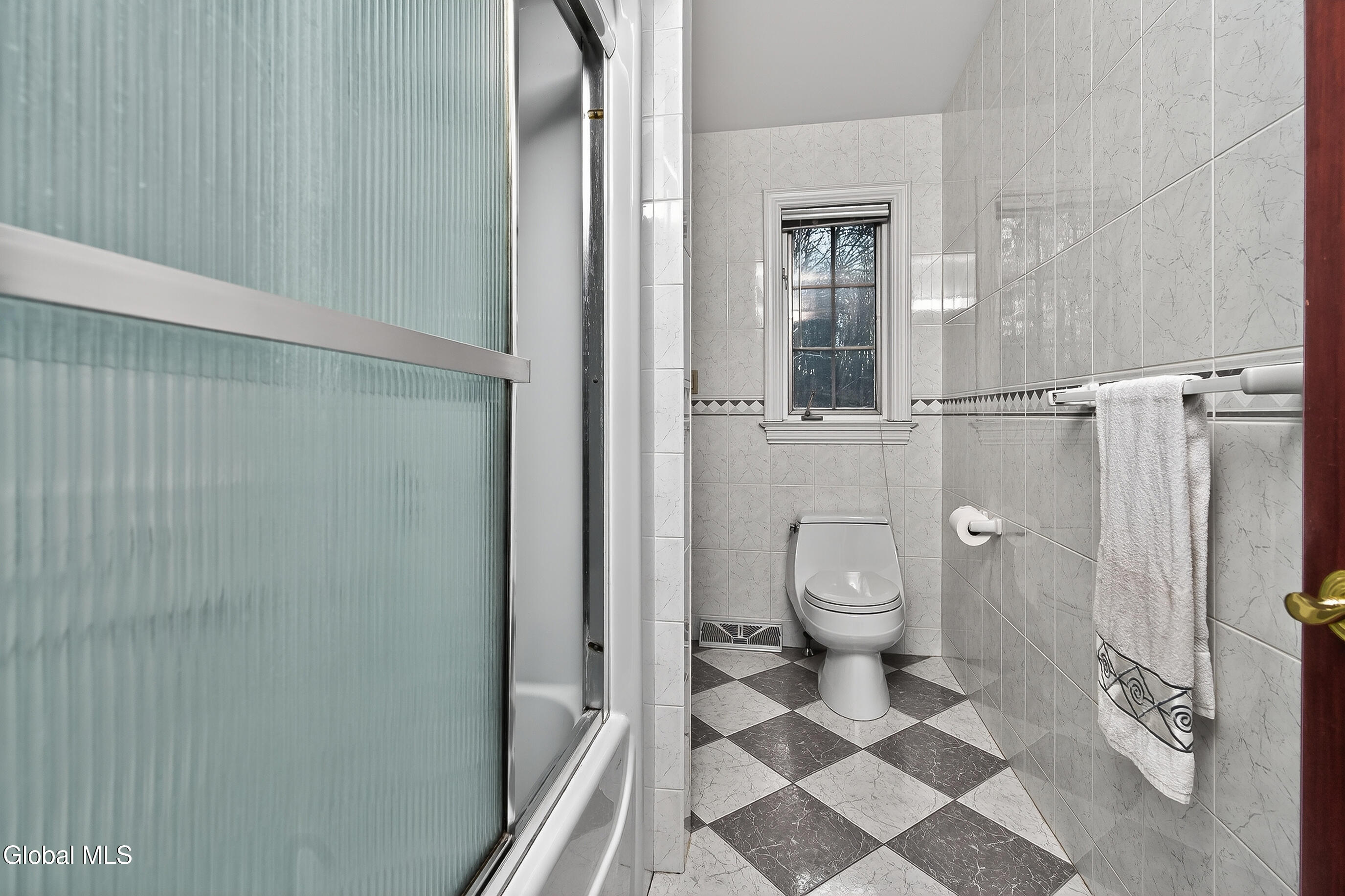 8 Malden Lane Bethlehem, NY 12054 - Photo 57 of 80 111-8-Maiden-Ln_delmar-NY-12054