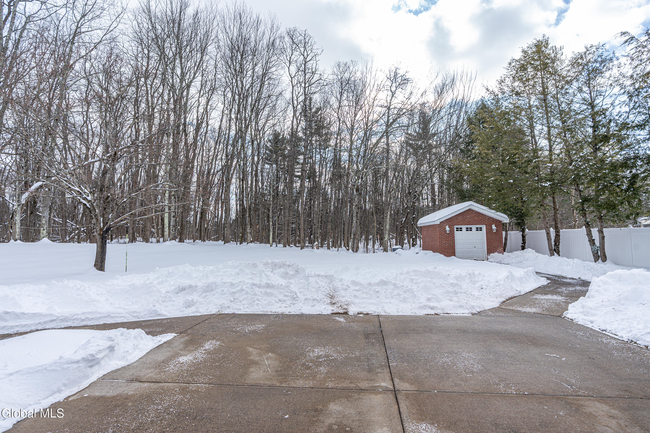 8 Malden Lane Bethlehem, NY 12054 - Photo 70 of 80 027-8-Maiden-Ln_delmar-NY-12054