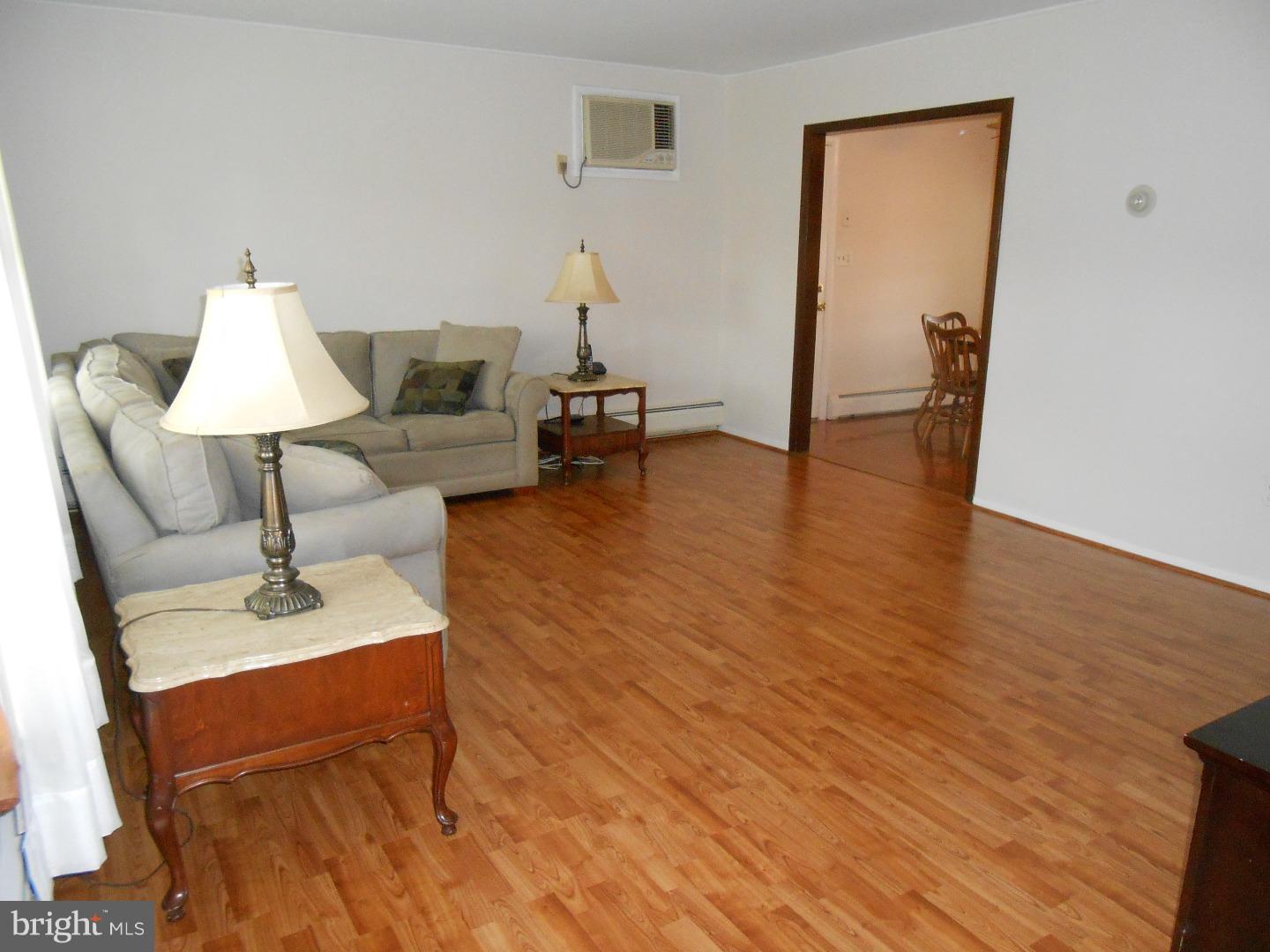 14 Umber Road Levittown, PA 19056 - Photo 6 of 22 Gallery Image 6