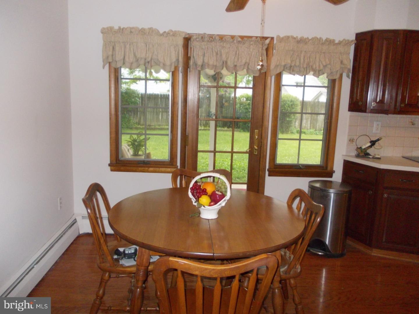 14 Umber Road Levittown, PA 19056 - Photo 10 of 22 Dining Room