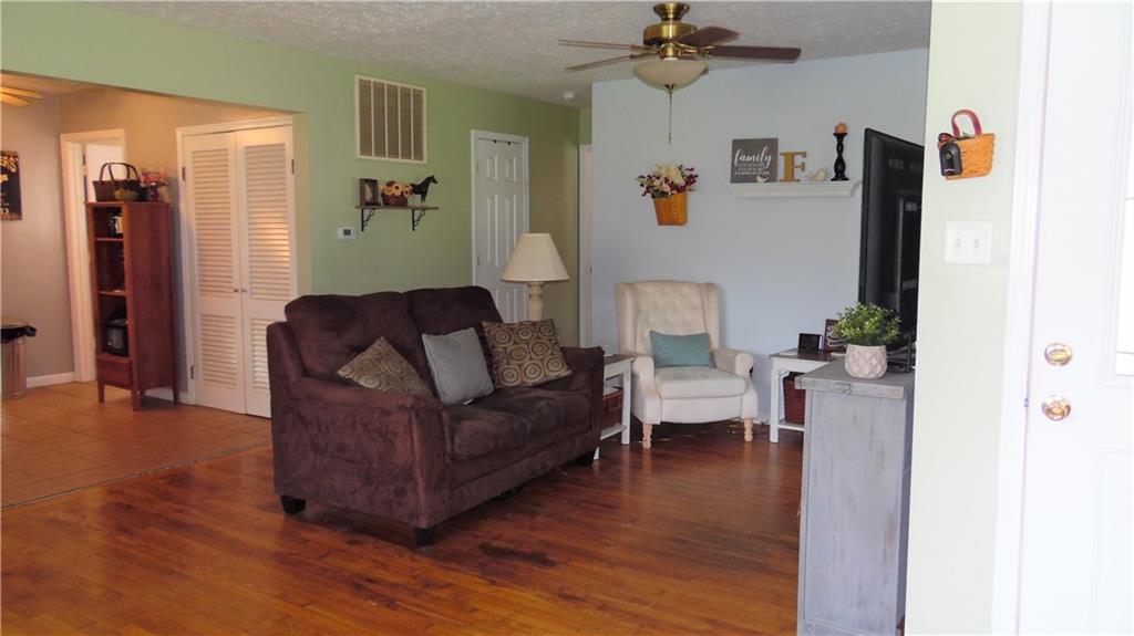 6591 North Maple Grove Road Bloomington, IN 47404 - Photo 4 of 33