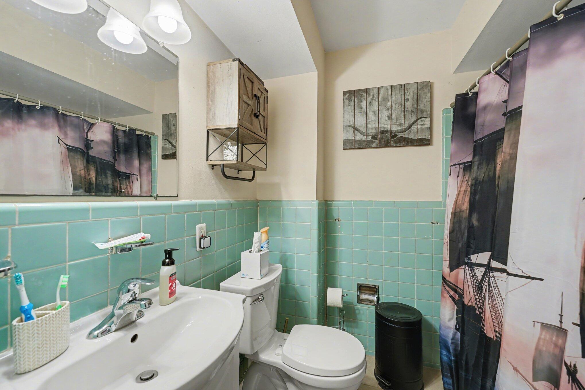 7725 North Henry Ruff Road Westland, MI 48185 - Photo 15 of 28 014_file_6682