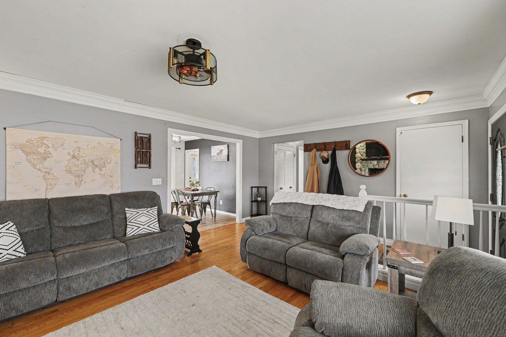 7725 North Henry Ruff Road Westland, MI 48185 - Photo 6 of 28 005_file_5854