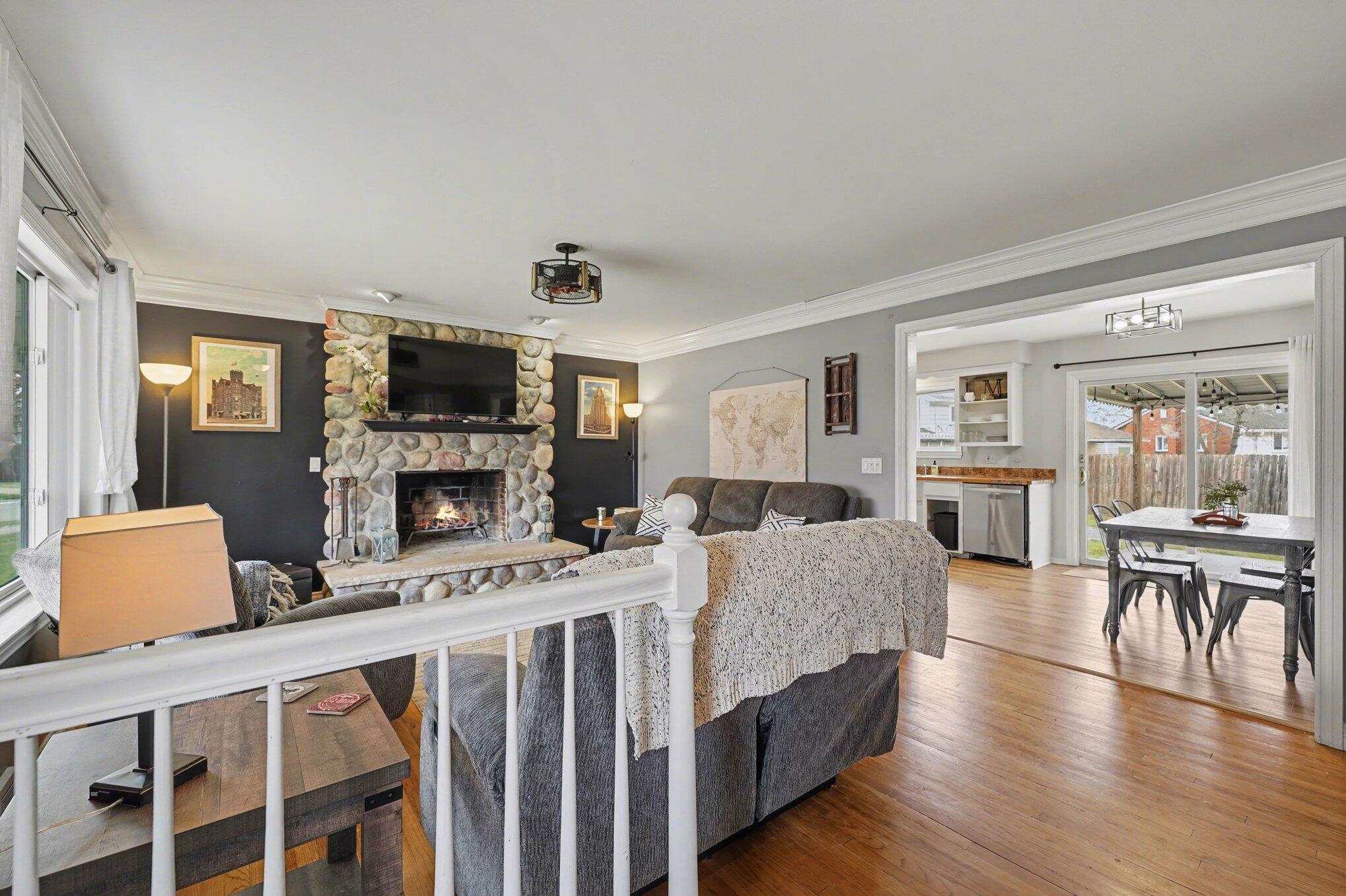 7725 North Henry Ruff Road Westland, MI 48185 - Photo 7 of 28 006_file_3342