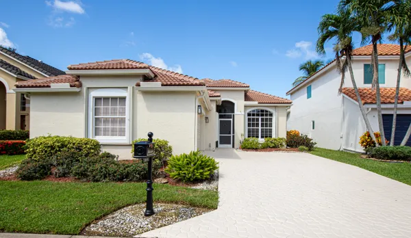 $4,900 | 10881 La Salinas Circle, Boca Raton, FL 33428