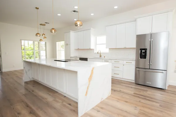 $4,900 | 10881 La Salinas Circle, Boca Raton, FL 33428