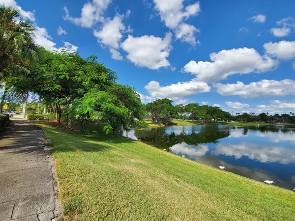 $4,900 | 10881 La Salinas Circle, Boca Raton, FL 33428