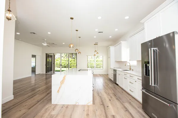 $4,900 | 10881 La Salinas Circle, Boca Raton, FL 33428