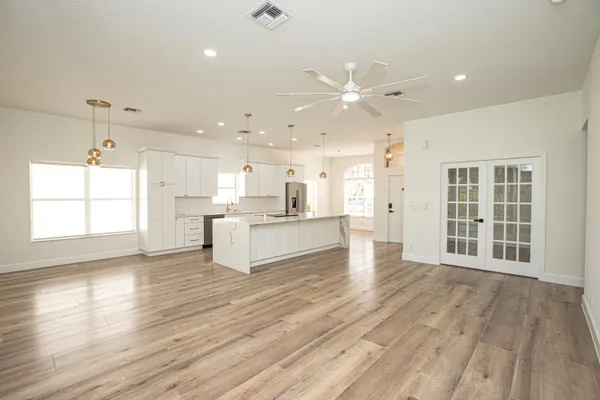 $4,900 | 10881 La Salinas Circle, Boca Raton, FL 33428