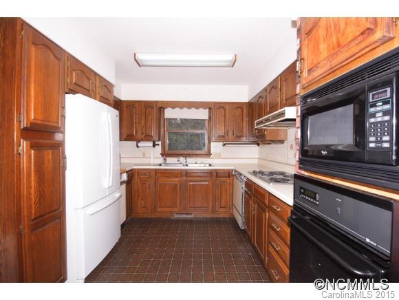 195 Panther Ridge Road Brevard, NC 28712 - Photo 10 of 24 Gallery Image 10