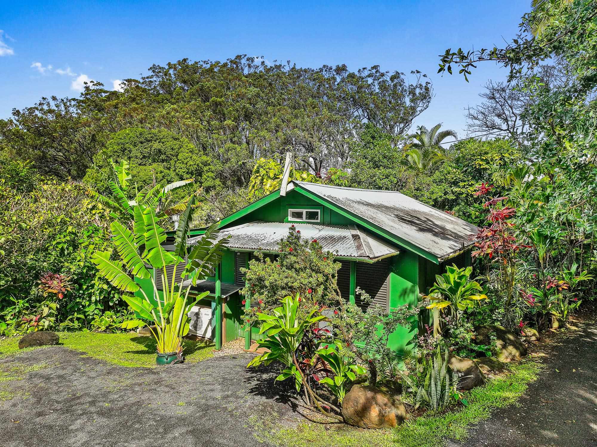 1055 Kaupakalua Road Haiku, HI 96708 - Photo 19 of 46