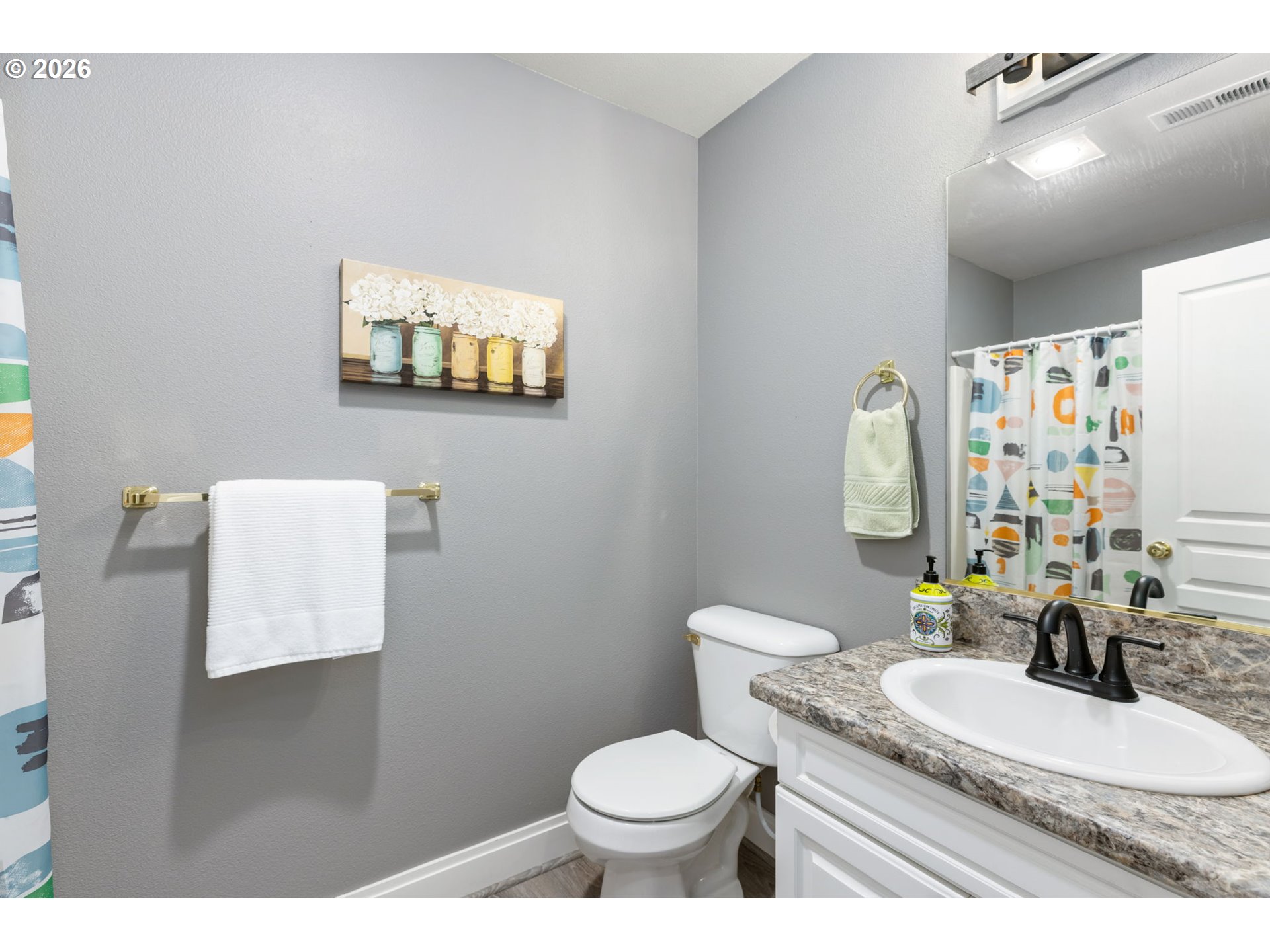 12398 Southwest Meader Way Beaverton, OR 97008 - Photo 25 of 30 Attached Bathroom #2