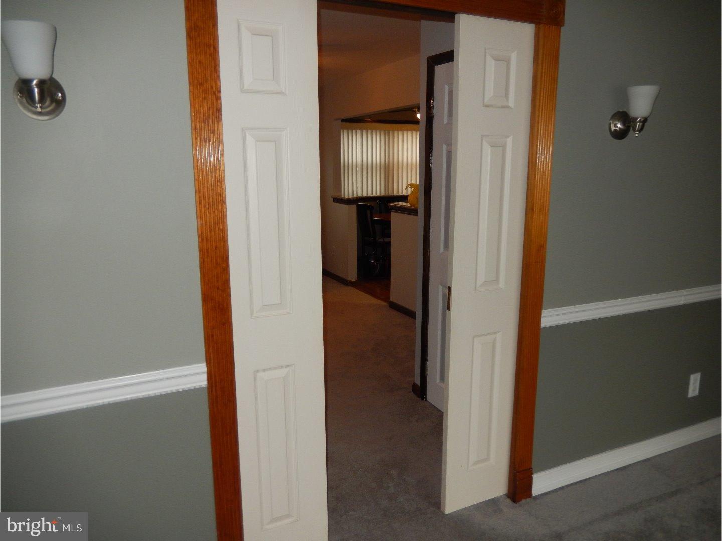 12662 Chilton Road Philadelphia, PA 19154 - Photo 11 of 25 Dining Room