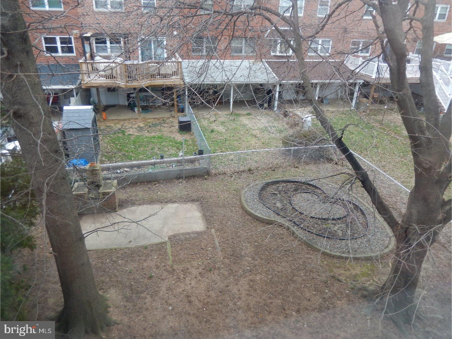 12662 Chilton Road Philadelphia, PA 19154 - Photo 6 of 25 Back Yard