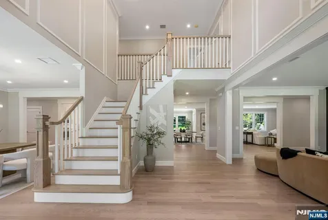 $3,499,000 | 520 Clinton Avenue, Wyckoff, NJ 07481