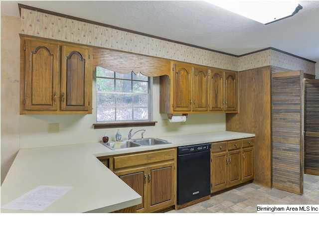 1265 Bennett Drive Alabaster, AL 35007 - Photo 8 of 32
