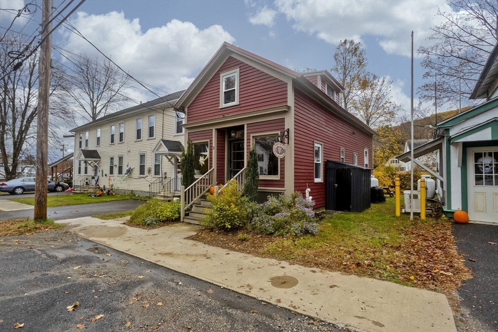 3 North Main Street Williamsburg, MA 01096 - Photo 32 of 34