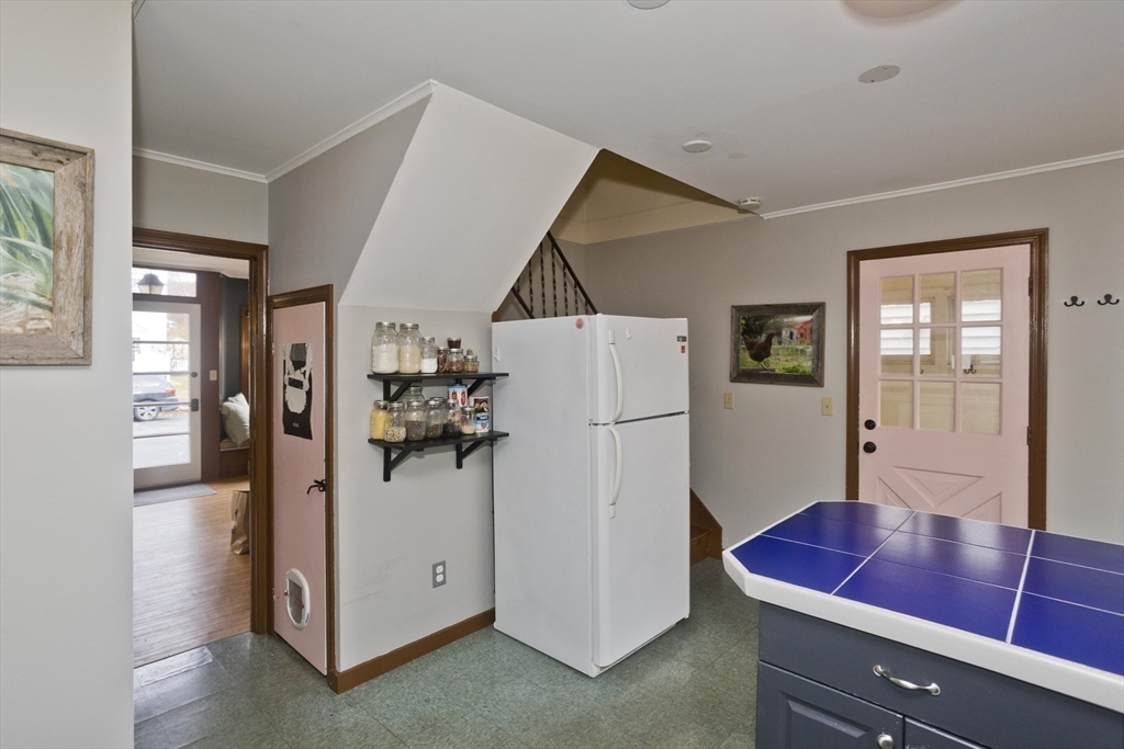 3 North Main Street Williamsburg, MA 01096 - Photo 10 of 34