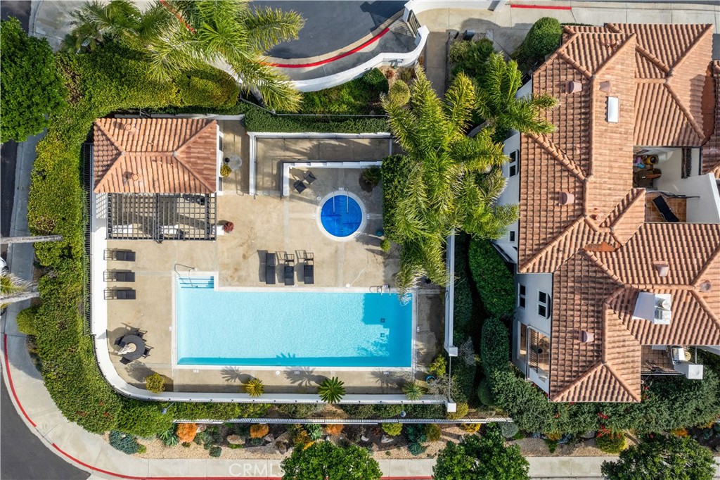 876 Cofair Court Solana Beach, CA 92075 - Photo 30 of 32 front view of a house with a yard