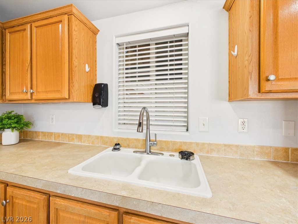 2630 Retread Road Pahrump, NV 89048 - Photo 29 of 95