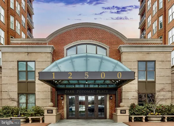 $875,000 | 12500 Park Potomac Avenue, Unit 809, Potomac, MD 20854