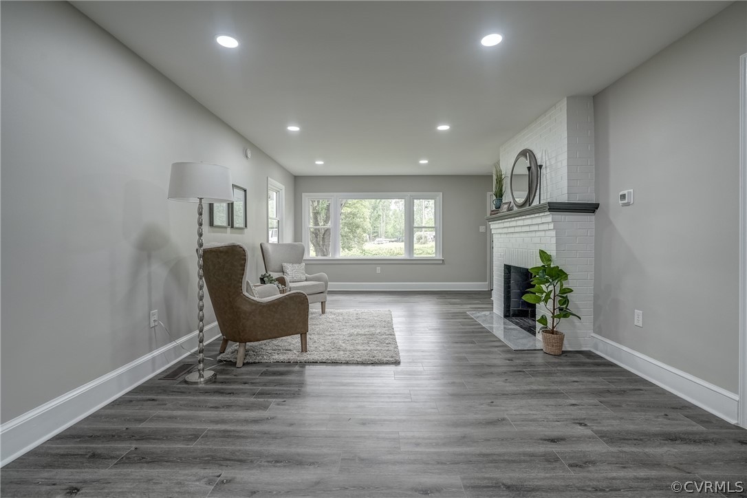 5304 River Road West Goochland, VA 23063 - Photo 13 of 47 a living room with furniture and a window