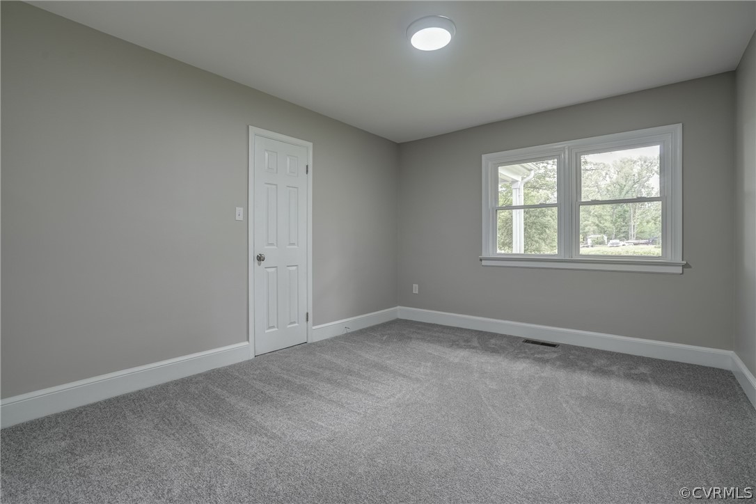 5304 River Road West Goochland, VA 23063 - Photo 15 of 47 an empty room with a window