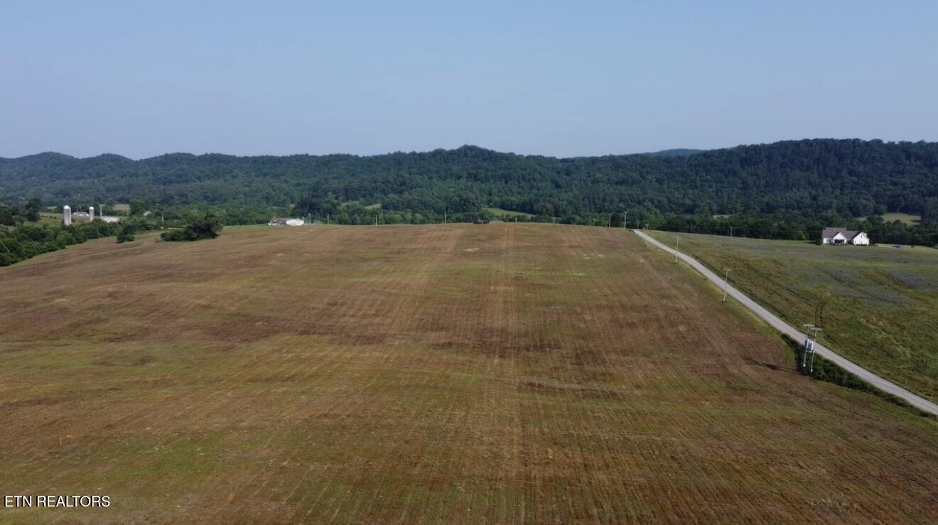 377 Alfred McCammon Road Maryville, TN 37804 - Photo 12 of 18 Image 10