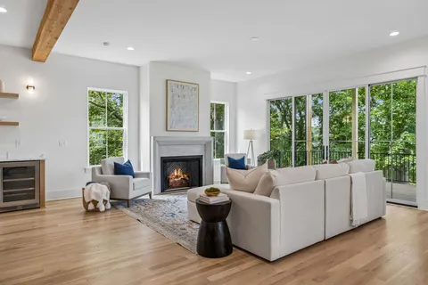 $1,250,000 | 2434 B Chapman Drive, Nashville, TN 37206