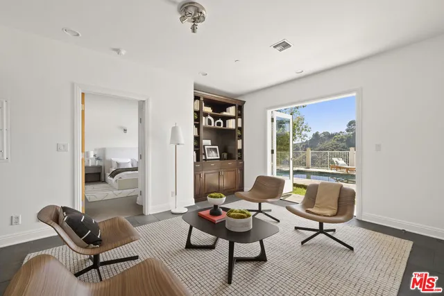 $21,500 | 1939 Stradella Road, Los Angeles, CA 90077