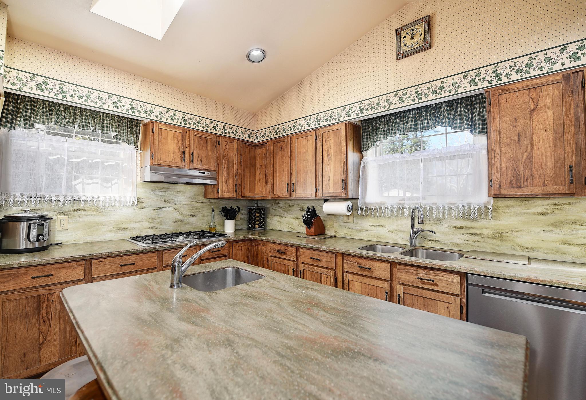 3023 Dunglow Road Dundalk, MD 21222 - Photo 19 of 40 Kitchen