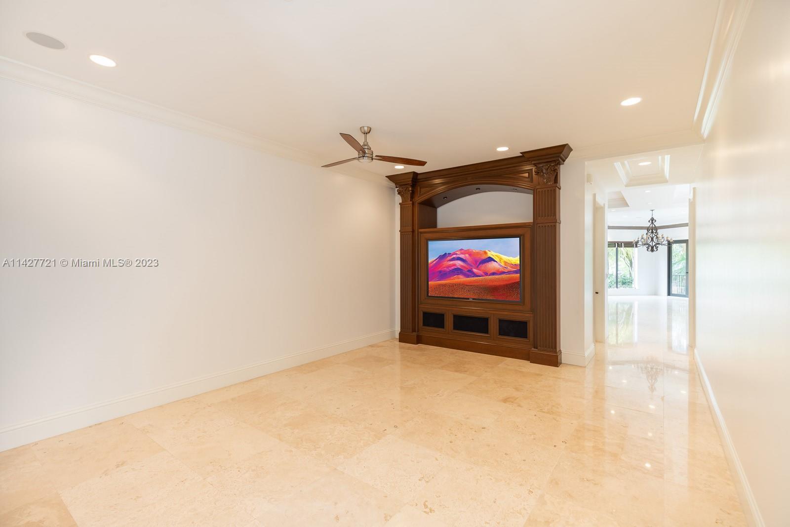 3471 Main Highway, Unit 928 Miami, FL 33133 - Photo 15 of 40 a view of an empty room