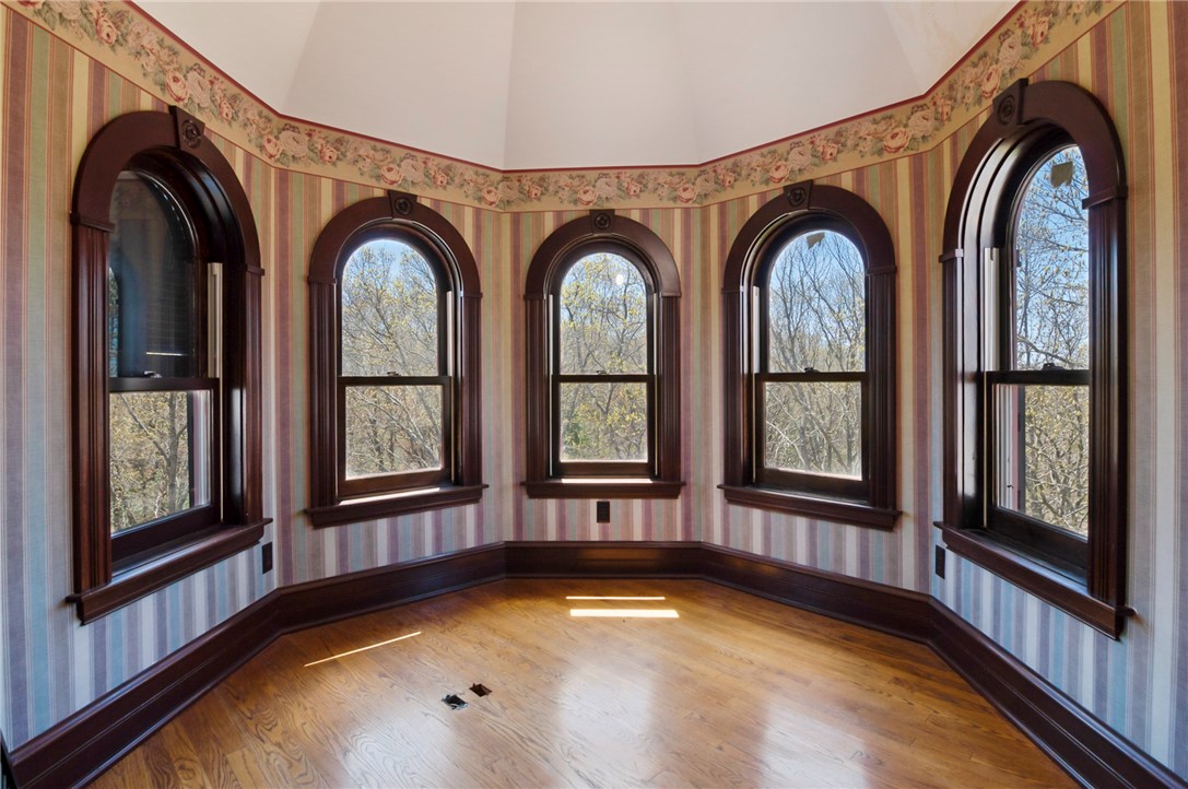 8 Oenoke Lane Westerly, RI 02891 - Photo 14 of 48