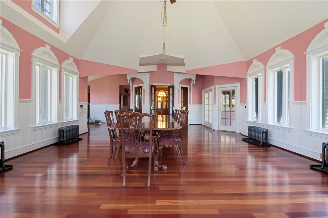 8 Oenoke Lane Westerly, RI 02891 - Photo 17 of 48