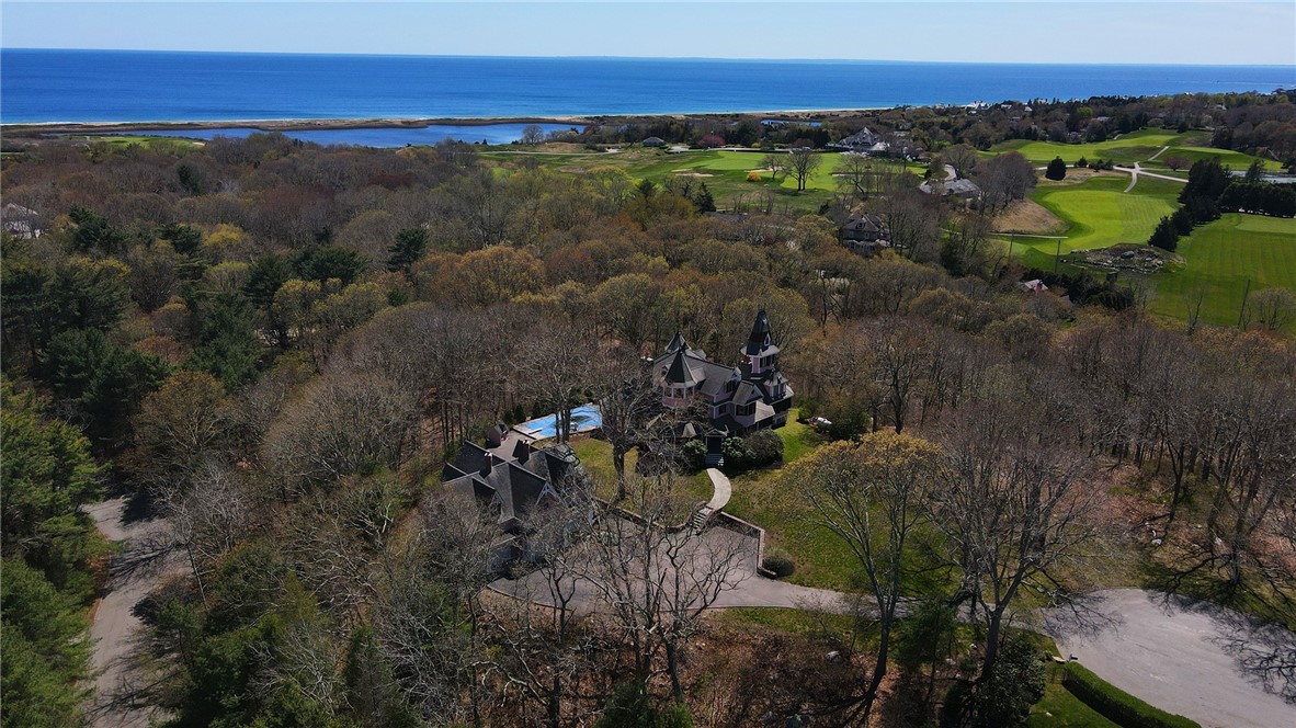 8 Oenoke Lane Westerly, RI 02891 - Photo 5 of 48